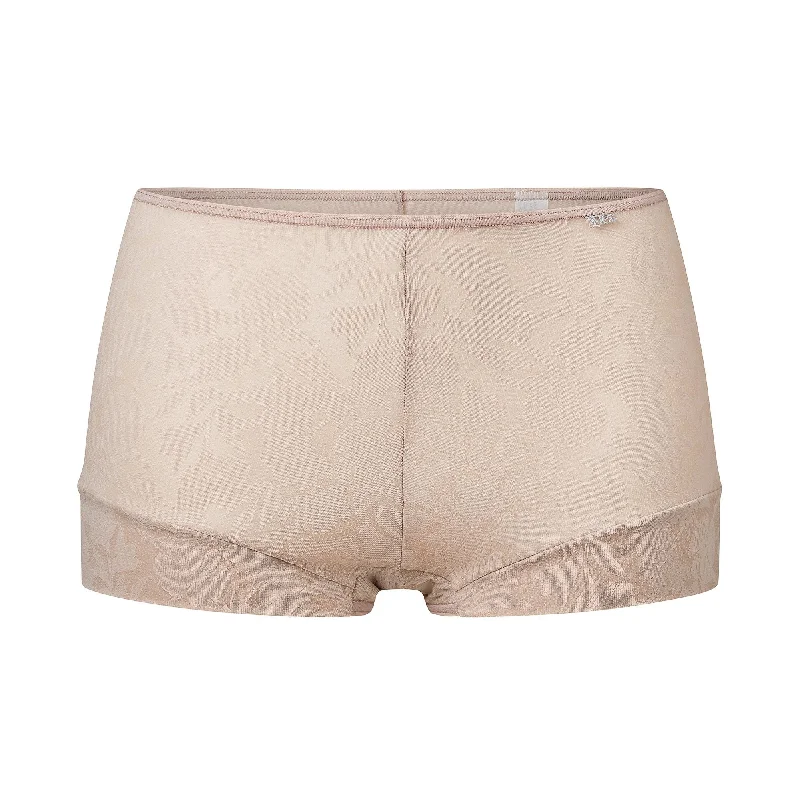 seamless panties with a concealed waistband for a smooth undergarment lineAvet Floral Jaquard boxer Sand