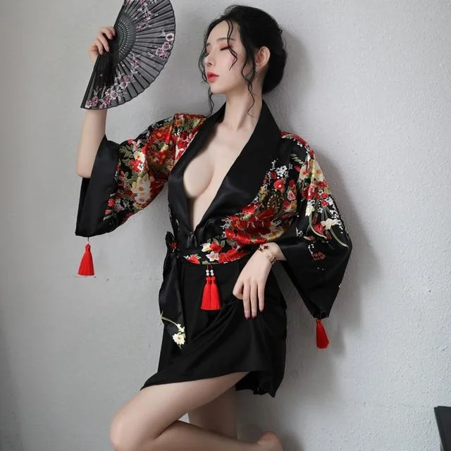 women's short sleeve pajama setsSexy Luxury Kimono with Red Tassels