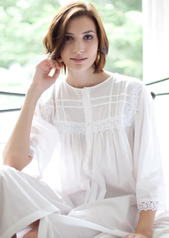 women's pajamas with a stylish cutCottonreal 'Cassia' White Cotton Lawn Housecoat Nightdress