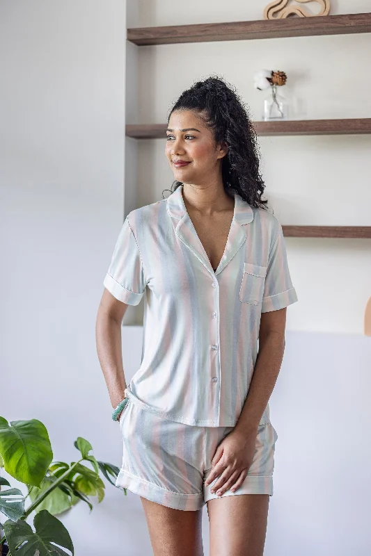 women's pajamas with a charming, vintage aestheticSignature Pyjamas Shirt in Stripes