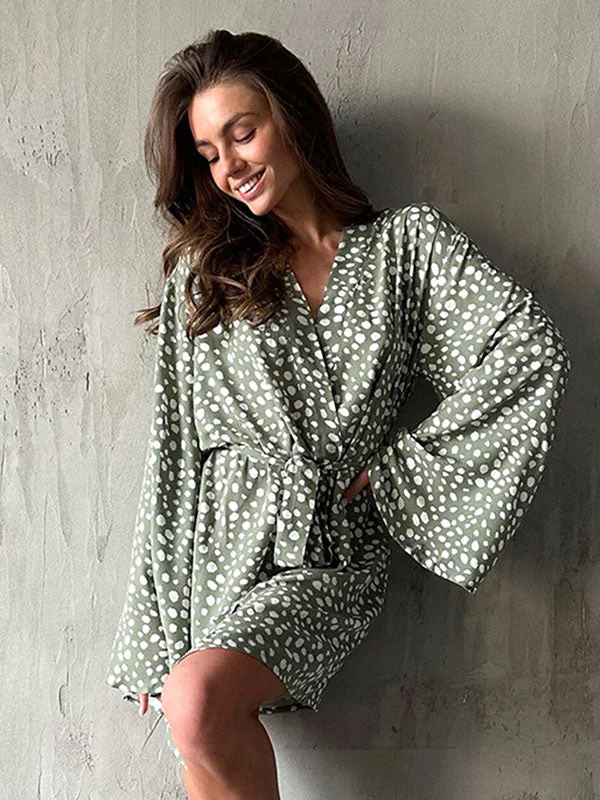 ladies' silk pajama topsRobe De Chambre Légère Pour Femme "Flocon de Douceur"