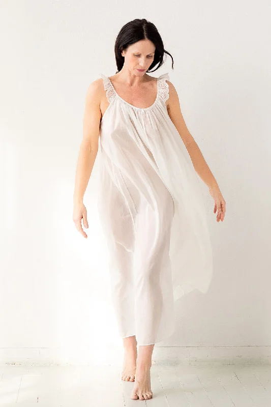 women's pajamas for a relaxing weekendBetty Long Gown