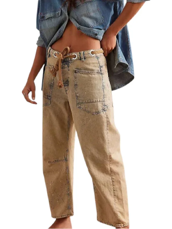 Women's Jodhpurs with Shawl CollarMoxie Pull On Barrel Jeans In Cowboy