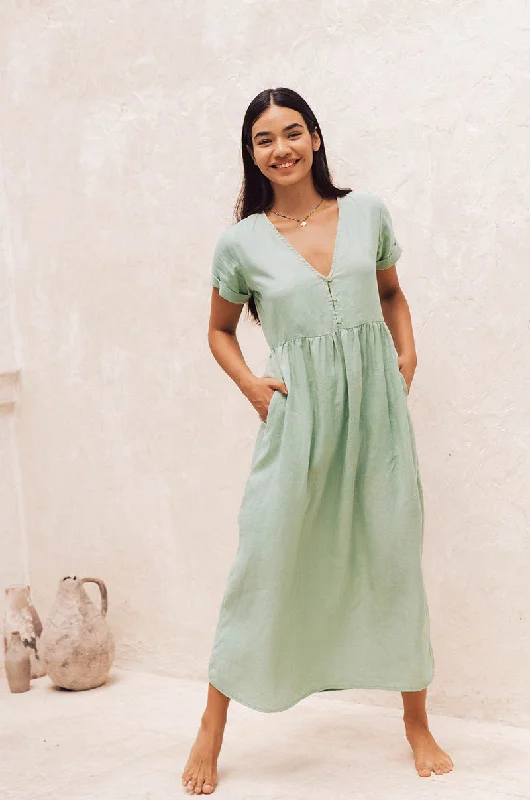 Women's Short-Sleeve DressesSUNSEEKER Midi Dress - light green linen