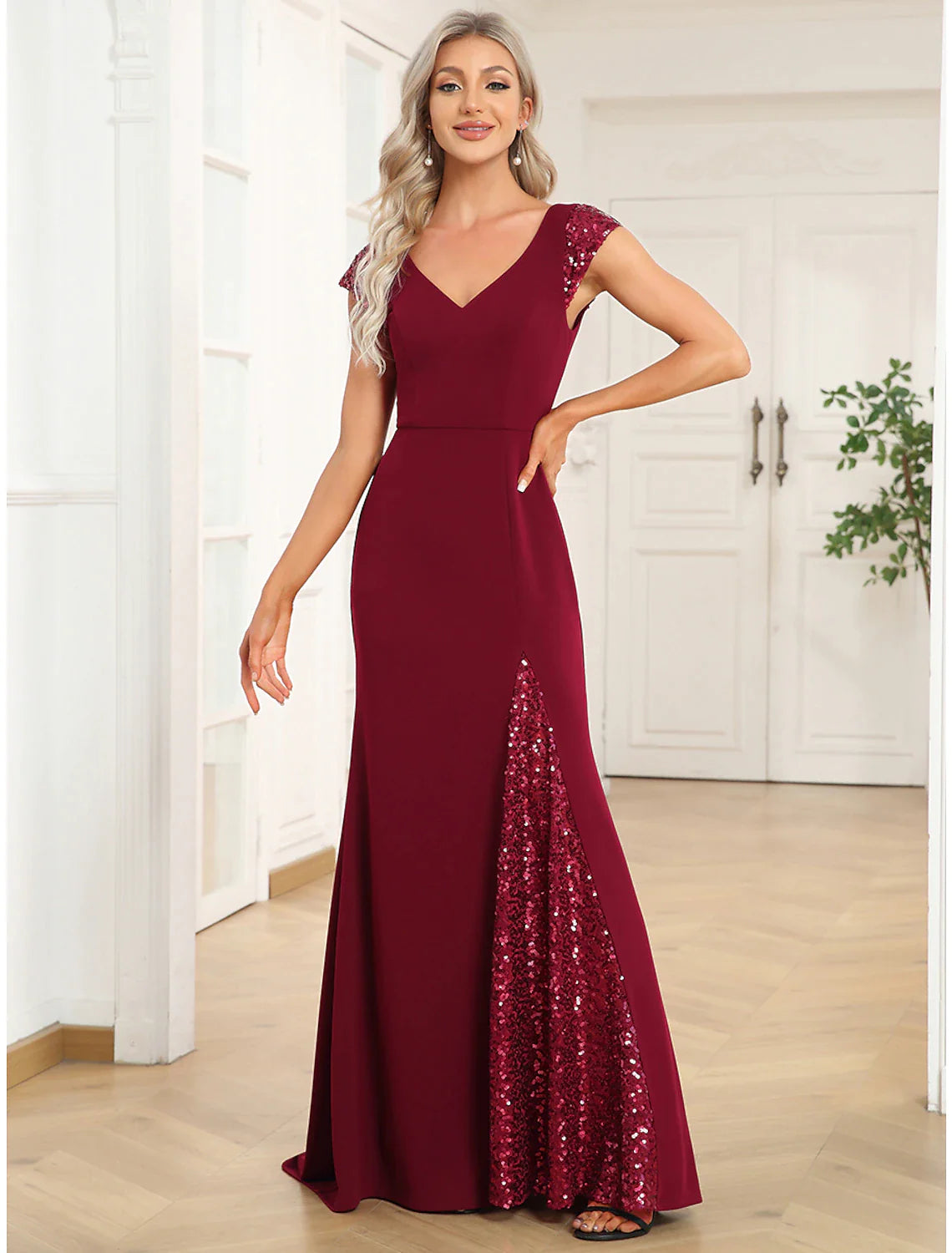 Women's Low Collar DressesMermaid / Trumpet Evening Gown Vintage Dress Party Wear Floor Length Short Sleeve V Neck Sequined with Pleats Sequin