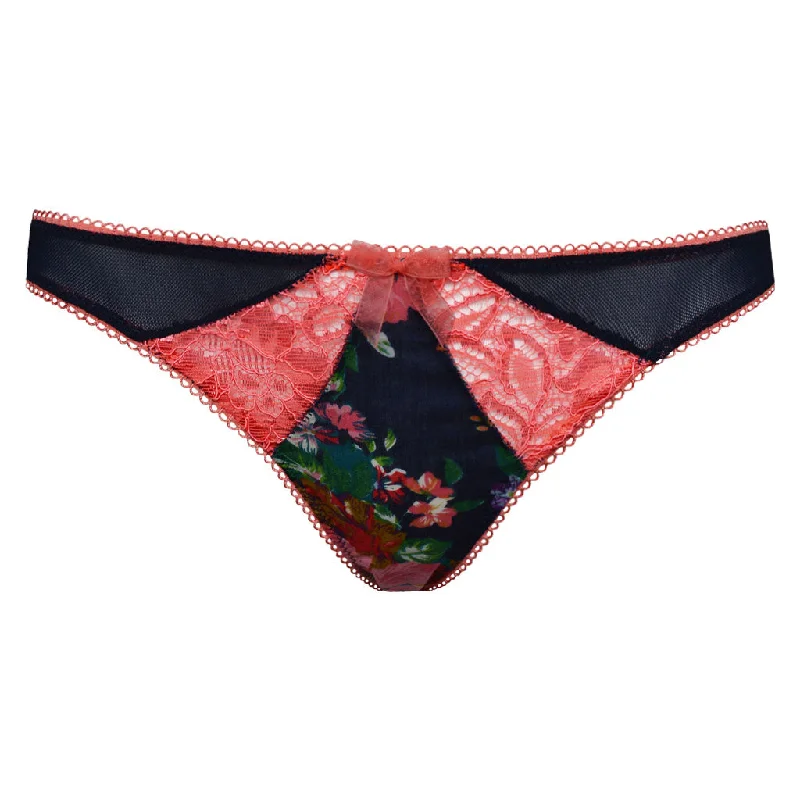 stretchable satin hipster panties for a luxurious feelRiver Lace Brief