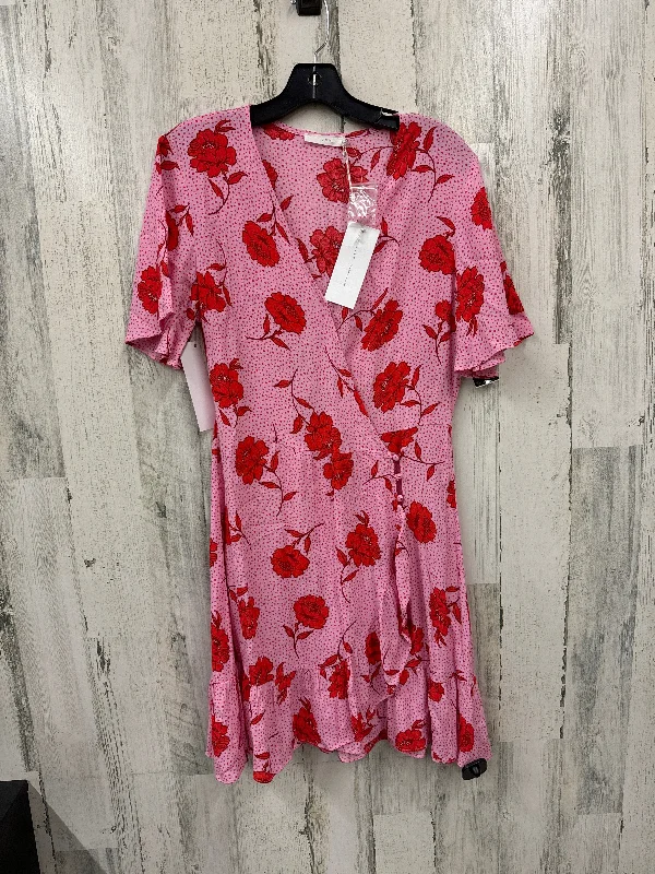 Women's Cut-Out DressesPink Dress Casual Short Lush, Size M